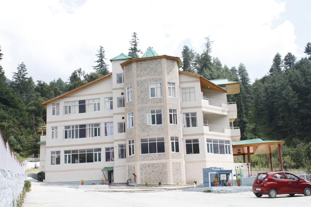 Adb Rooms Snow Touch Resort مايالي المظهر الخارجي الصورة