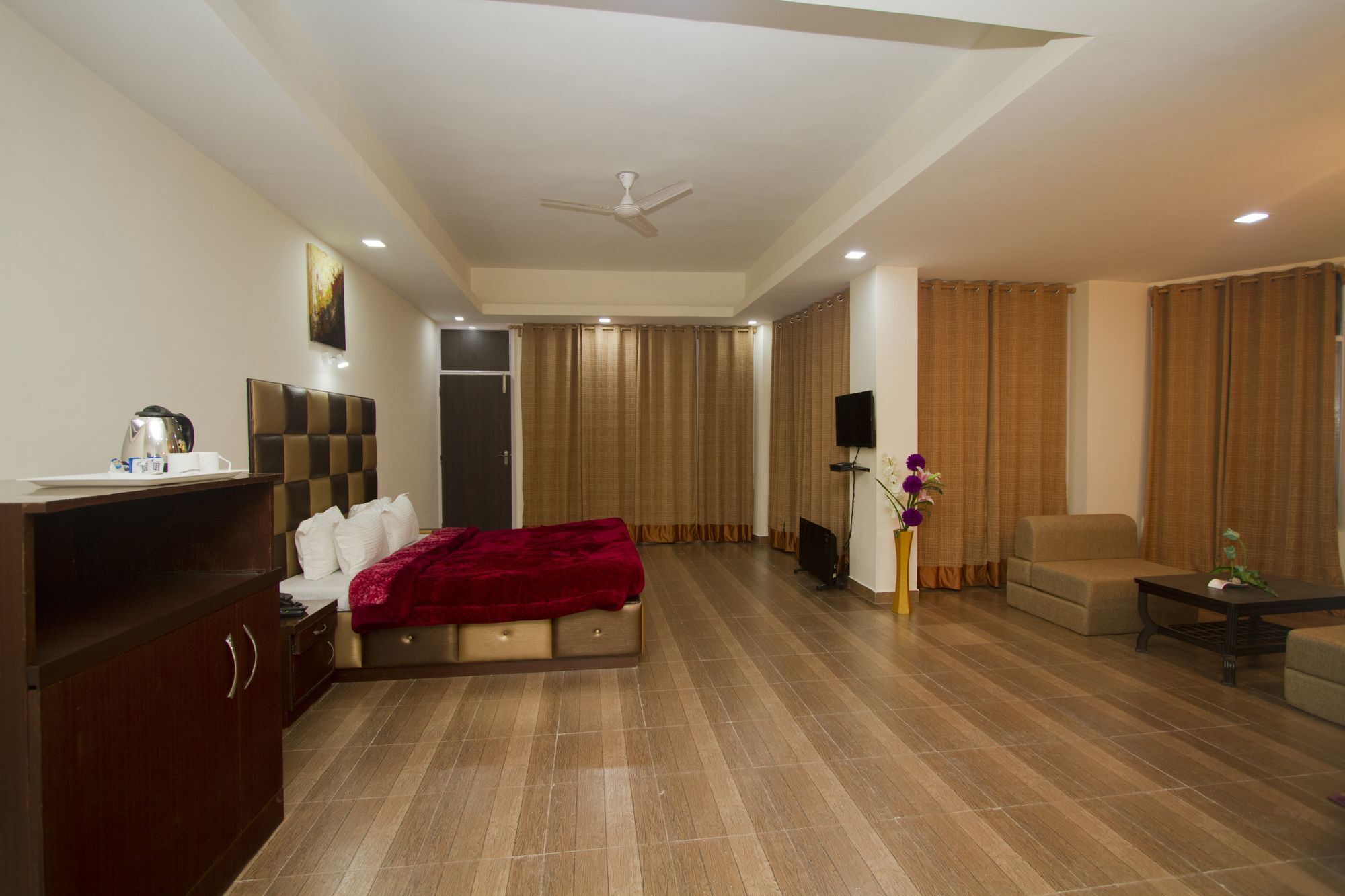 Adb Rooms Snow Touch Resort مايالي المظهر الخارجي الصورة