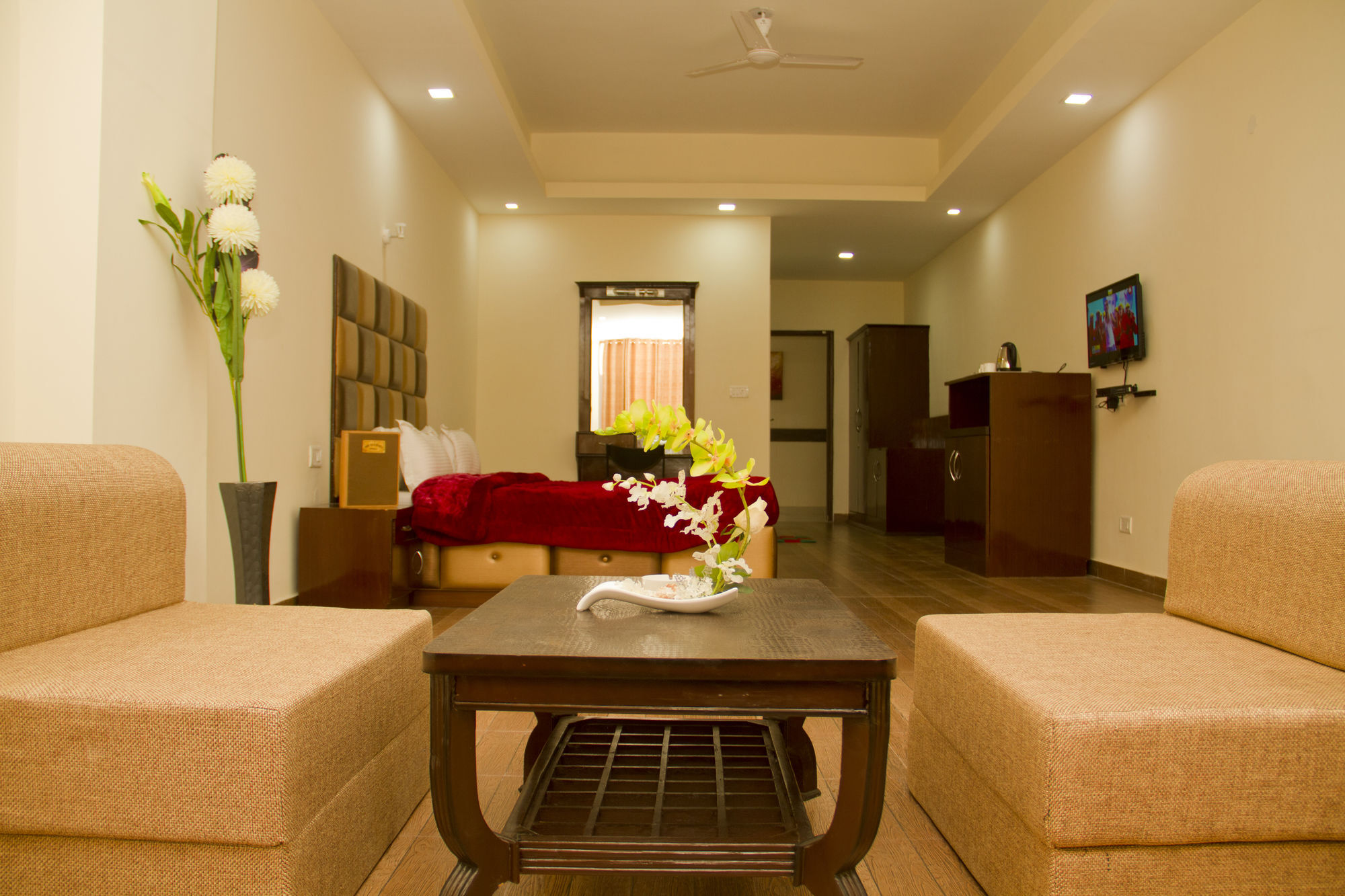 Adb Rooms Snow Touch Resort مايالي المظهر الخارجي الصورة