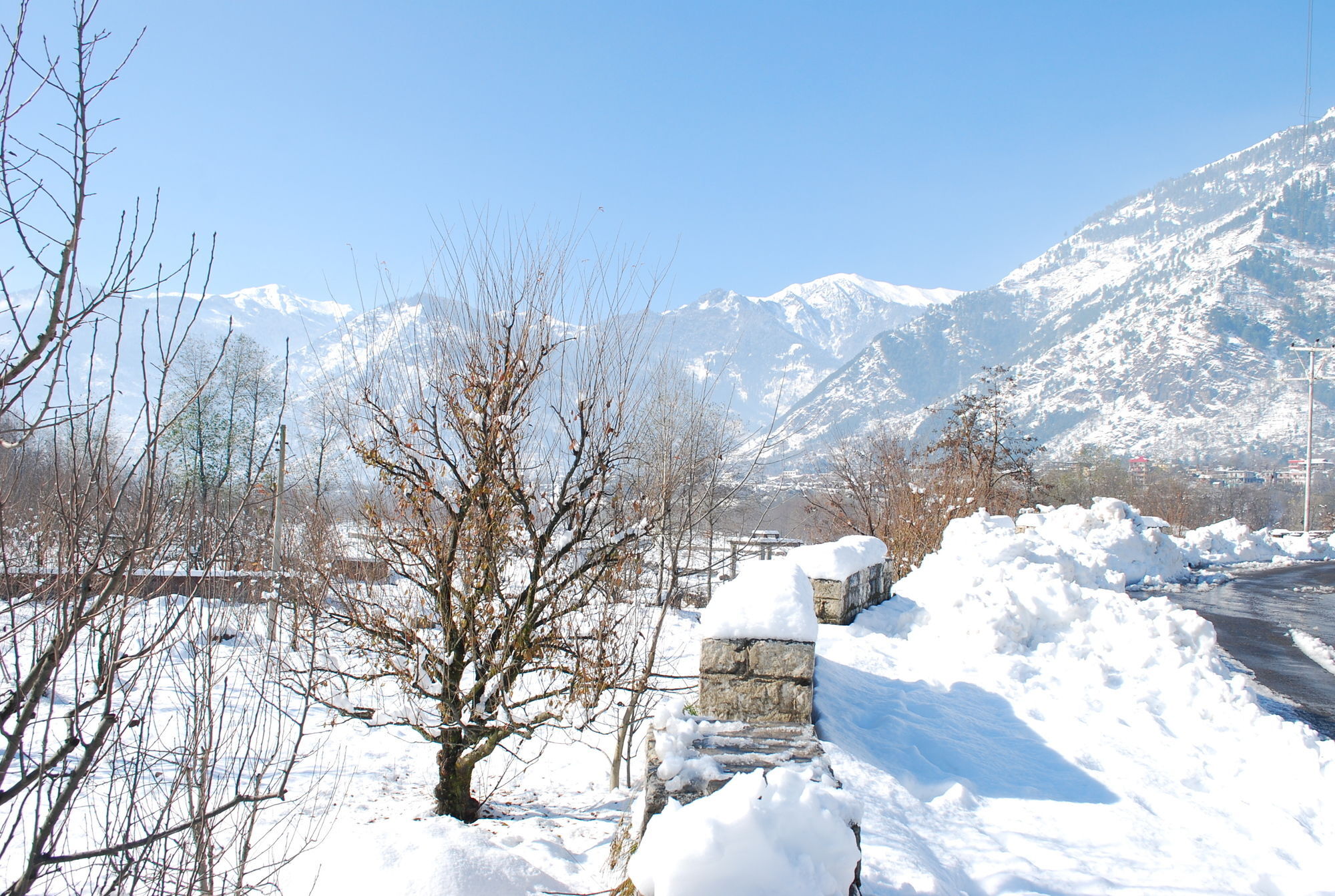 Adb Rooms Snow Touch Resort مايالي المظهر الخارجي الصورة