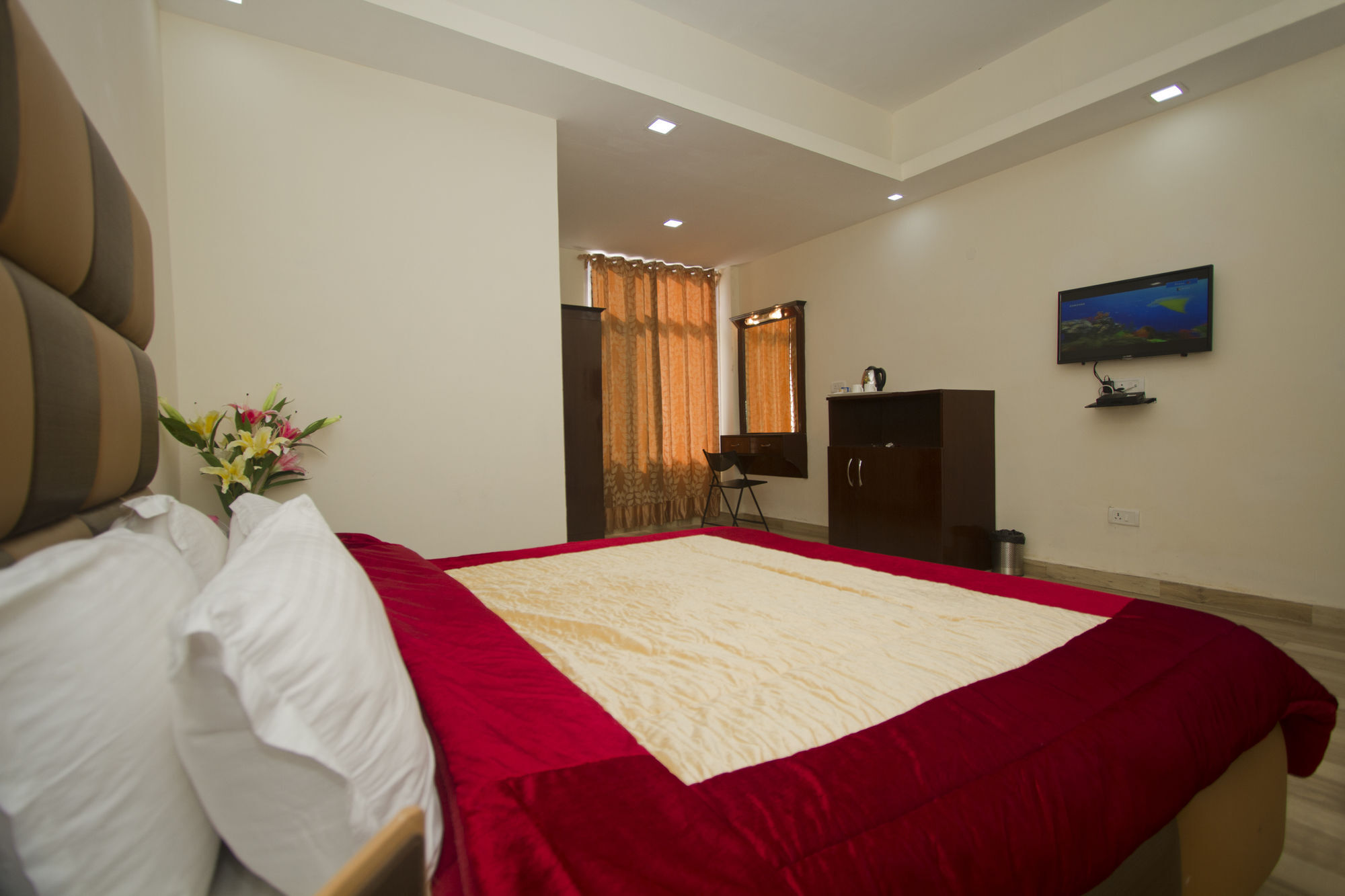 Adb Rooms Snow Touch Resort مايالي المظهر الخارجي الصورة